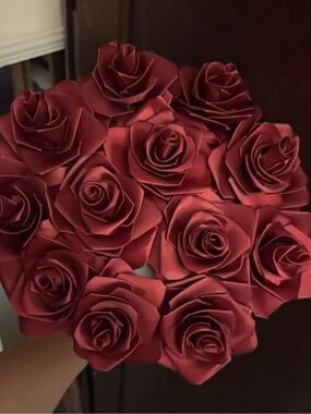 Red Rose Bouquet - Faux Floral Ty G TV TV Arrange